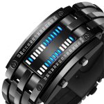 Innovativ digital klocka med blå och vit LED-display, modern och elegant design, perfekt för teknik- och samtidsstilälskare.