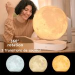 Månlampa med 360° rotation och färgövergångar för vetenskaplig dekoration.