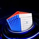 Lysande Rubiks kub med färgglada LED-lampor, placerad på en futuristisk bakgrund, som illustrerar vetenskap och teknologi.