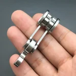 Precision metallblock för vetenskapliga experiment, idealisk för fysikdemonstrationer och utbildningsprojekt. Robust och exakt design för pålitlig användning.