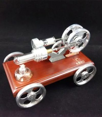Miniatyr ångfordon i metall och trä, vetenskaplig pedagogisk modell, perfekt för dekoration eller lärande om fysik.