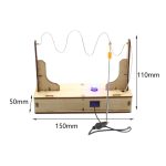 Experimentell uppställning med elektrisk tråd, LED och träbas, höjd 110 mm, bredd 150 mm, djup 50 mm, för utbildningsaktiviteter inom vetenskap.