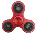 Avkopplings- och koncentrationsaccessoar, röd fidget spinner i metall med svarta lager för en smidig och hållbar rotation. Perfekt för att minska stress och förbättra koncentrationen.