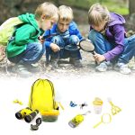 Vetenskapligt observationskit för barn med förstoringsglas, kikare, insekter och utbildningsmaterial.
