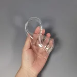 Glasställ i transparent glas för vetenskapliga experiment eller dekoration, lätt att hantera och hållbart. Perfekt för användning i laboratoriet eller som dekorativt objekt.