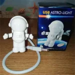 USB-astronautkläder med LED-ljus, idealisk för dekoration eller present, drivs via USB, med en söt och innovativ design.