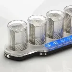 Transparenta plastpipetter för vetenskapliga experiment, perfekta för noggrann hantering av vätskor i laboratoriet.