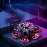 Högteknologisk SSD-hårddisk med rosa LED-belysning och innovativ design.
