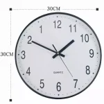 Quartz väggklocka på 30 cm med tydlig och modern visning, idealisk för inredning och tidshantering i ditt hem eller arbetsutrymme.