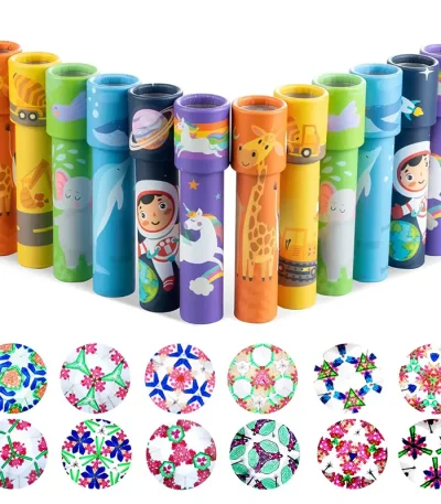Julpenslar för barn, set med färgglada penslar med festliga mönster, perfekta för julkonstaktiviteter, dekoration och pyssel för barn.