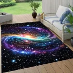 Matta med kosmisk galaxmönster, idealisk för modern och originell inredning.