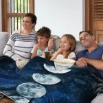 Dekorativ panel som föreställer månen och kosmos, perfekt för modern och inspirerande inredning. Idealisk för astronomientusiaster och originell inredning.