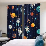 Gardiner med rymdtema med svävande astronauter och färgglada planeter.