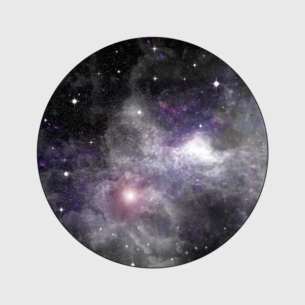 Illustration av ett kosmos med stjärnor och nebulosor, perfekt för vetenskaplig dekoration eller för ett kosmiskt tema i ett rum.