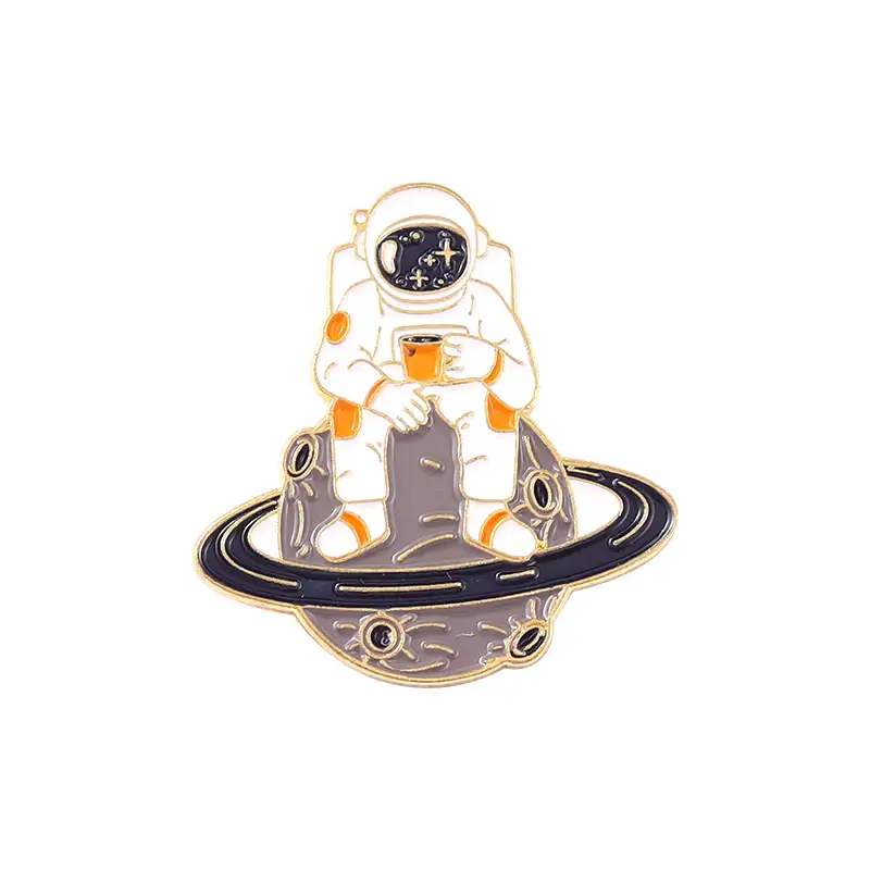 Pin's av astronaut i rymden med planet och stjärnor.