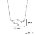 Halsband i silver med konstellationshäng som representerar stjärnorna, mäter 24mm brett och 13mm högt, lätt vikt på 3g, idealiskt för astronomiälskare och eleganta smycken.