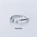 Ring Vattumannen med diamanter, astrologisk symbol, elegant smycke för vetenskaps- och dekorationentusiaster.
