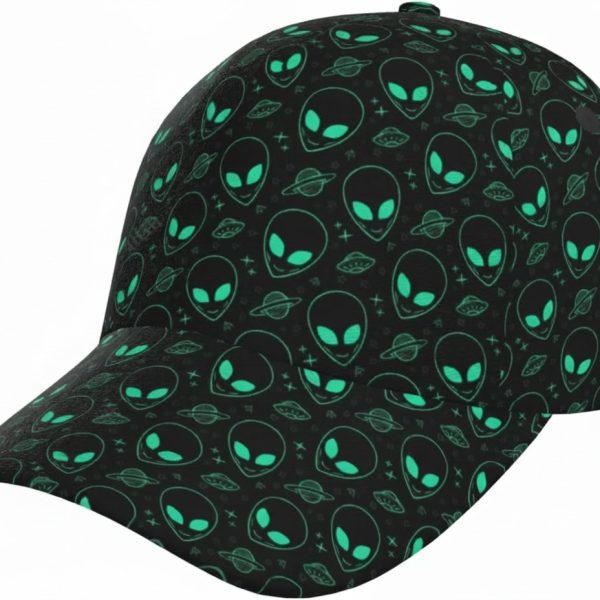 Svart keps med luminescerande alien- och planetmotiv, perfekt för science fiction- och astronomiälskare. Trendig och original accessoar för en quirky stil.