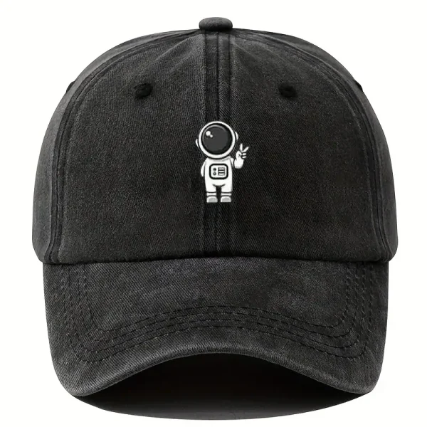 Svart keps med vit astronautlogotyp.
