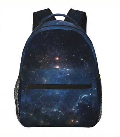 Ryggsäck med galaktisk design, idealisk för studenter och astronomientusiaster.