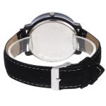 Klocka med svart läderarmband och rostfritt stålboett, perfekt för vetenskaplig design och modern dekoration.