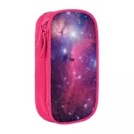 Skolväska med galaxmönster, perfekt för att förvara material och skolaccessoarer, färgglad och rymlig design för praktisk organisering.