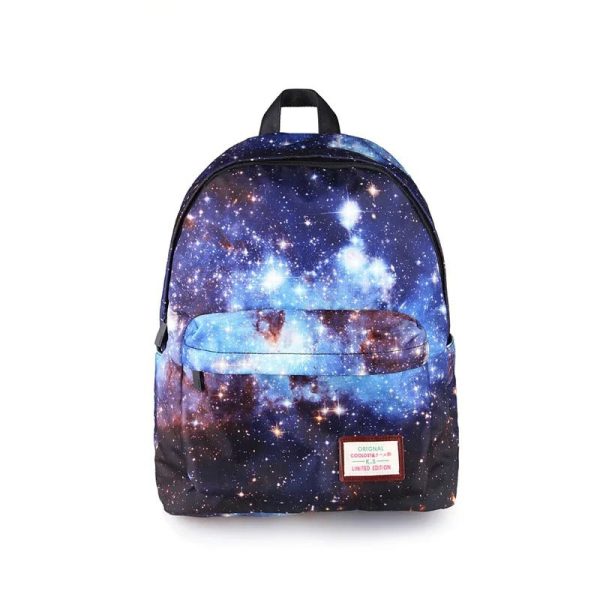 Ryggsäck med kosmiskt galaxmönster, rymlig och trendig design, perfekt för studenter och astronomientusiaster, idealisk för att transportera dina saker med stil.