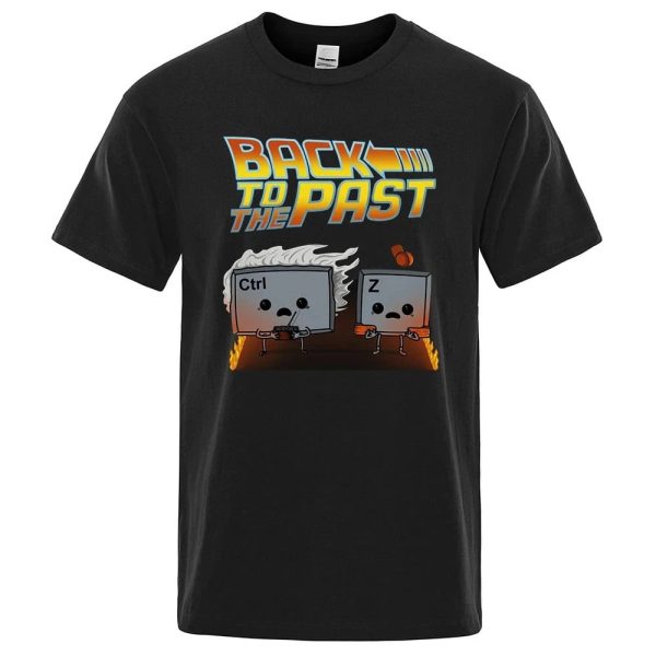 Svart t-shirt med illustration av två tangentbordstecken, en med "Ctrl" och den andra med "Z", som symboliserar återställning.
