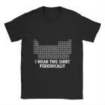 T-shirt med periodiskt system av element och texten "Jag bär den periodiskt" för kemiälskare.