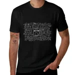 Svart t-shirt med illustration av katt och matematiska formler, perfekt för vetenskaps- och geekälskare.