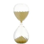 Vetenskapligt timglas i transparent glas med beige sand, perfekt för kontors- eller laboratoriedekoration.