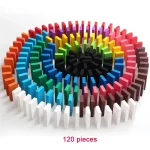 Färgglada spelpjäser i spiral, arrangerade i en cirkel med en variation av livliga färger, perfekta för brädspel eller vetenskaplig dekoration.