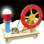 Parafras av en pedagogisk ångmaskin med hjul, spole och glödlampa, designad för vetenskapligt lärande och dekoration.