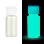 Phosphorescent vit laboratorieflaska, synlig i normalt ljus och som lyser i mörkret, perfekt för vetenskaplig dekoration eller ljusa experiment.