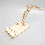 Robotarm i trä för vetenskapliga experiment.