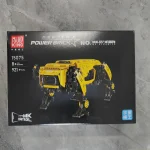 LEGO Power Brick byggsats i gult och svart, rörlig robot med 921 bitar, idealisk för entusiaster inom vetenskap och teknik.