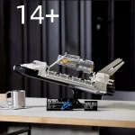 LEGO NASA rymdskepp, utbildningsmodell för astronomi- och vetenskapsentusiaster, perfekt för kontors- eller barnrumsdekoration.