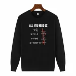 Algebra hoodie med matematiska formler och matematiksymbol i rött på svart sweatshirt.