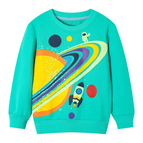 Barntröja med rymdmotiv, astronauter och färgglada planeter på turkos bakgrund, perfekt för rymd- och vetenskapsentusiaster.