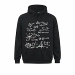Svart hoodie med vita matematiska ekvationer, perfekt för vetenskaps- och matematikentusiaster, som förenar stil och passion för vetenskap.