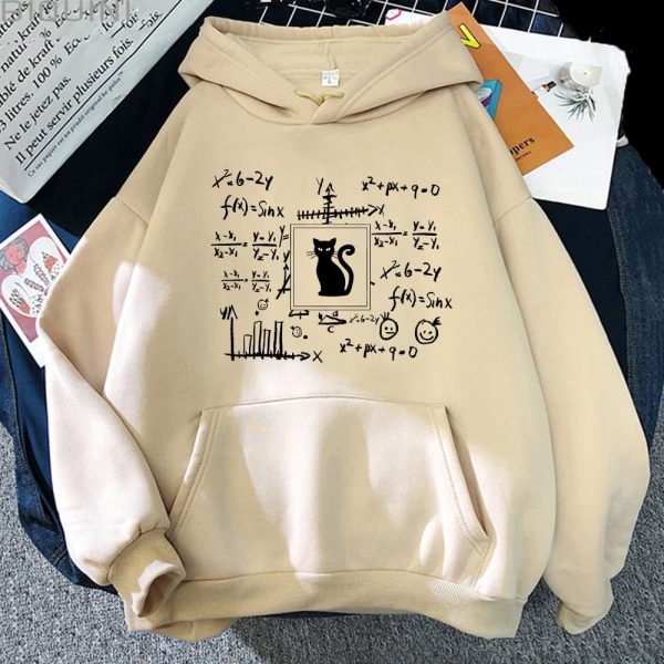 Hoodie med design av matematiska formler och svart katt-symbol.